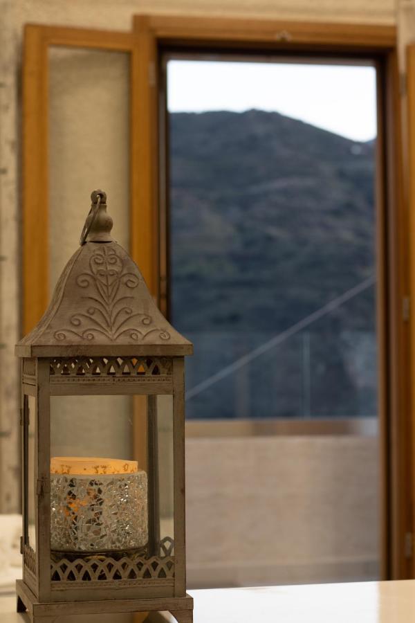 The Mountain House - Authentic Cretan Hideaway - Breathtaking And Nature Views Tourloti Экстерьер фото